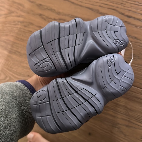 Nike Free - Picture 3 of 5